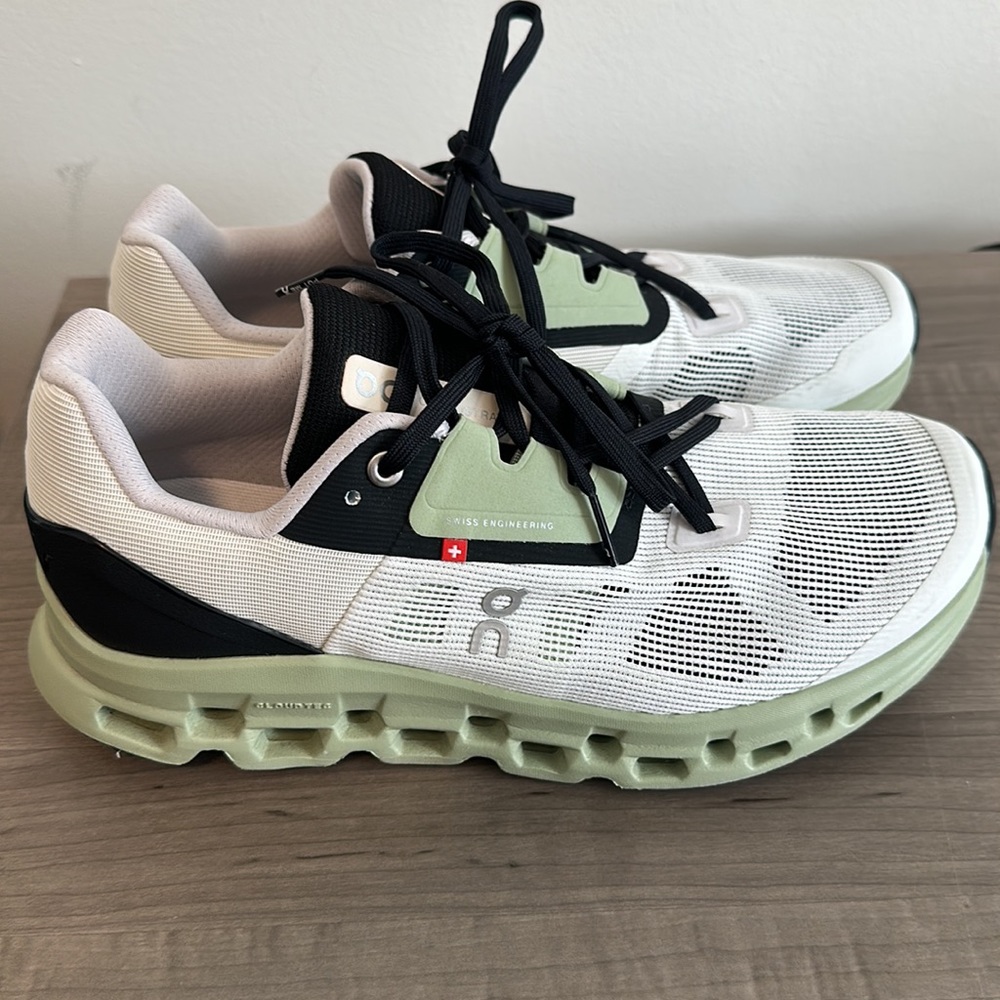 On Running CloudStratus